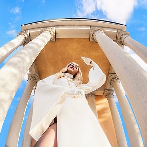 Agnes - Fingers Crossed