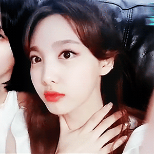 180328 습호습하 V LIVE 나연 움짤 - 3p