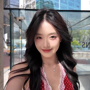 [胡馨尹/후신인] 작은 나비 후신인 웨이보