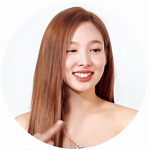 211001 트위터 블루룸 라이브 나연 움짤 - 2p