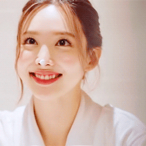 TWICE 2021 SEASON GREETING "The Moment Forever" 나연 움짤 - 6p