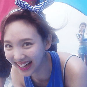 170508 TWICE TV SPECIAL EP.06 나연 움짤 - 6p