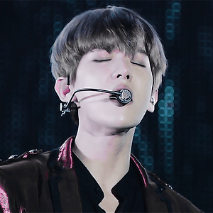 [GIF] 170129 WOWOWP EXO PLANET 3 The EXO'rDIUM in Japan 백현 BAEKHYUN ②