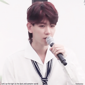 [GIF] 170718 엑소 코코밥 기자회견 백현 BAEKHYUN