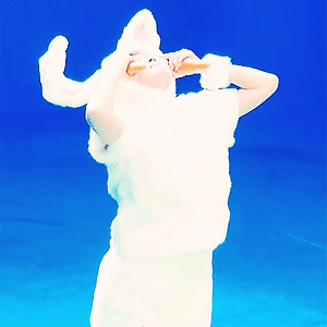"TT" M/V Behind