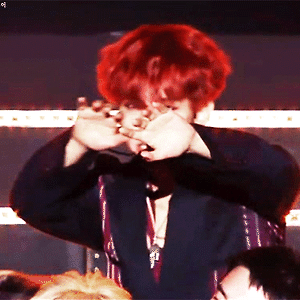 [GIF] 161009 아시아 송 페스티벌 백현 BAEKHYUN