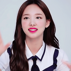 170329 스쿨룩스 메이킹 나연 움짤 - 7p