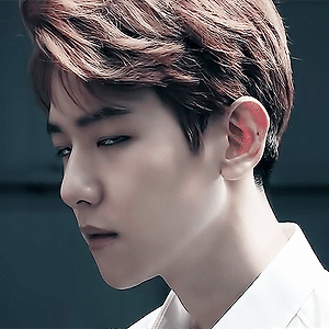 [GIF] Instyle x MONTBLANC 백현 BAEKHYUN "백현의 시간은 흐른다"