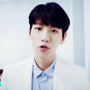 [GIF] 백현 Baekhyun 네이처 리퍼블릭 슈퍼 아쿠아 맥스 수분 크림
