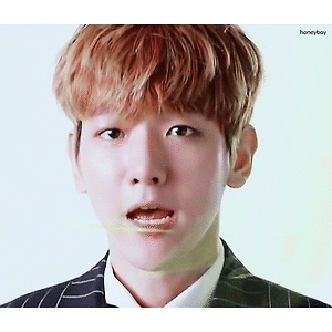 [GIF] Talk Talk Korea 2017 백현 BAEKHYUN