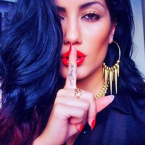 Helly Luv – Risk it All