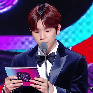 [GIF] 181223 KBS 연예대상 백현 BAEKHYUN