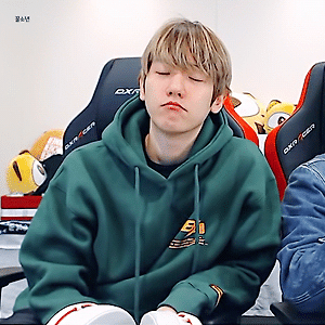 [GIF] 181030 SM슈퍼샐럽리그 백현 BAEKHYUN