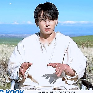BTS (방탄소년단) 7-second Interview