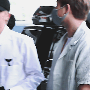190704 김공 출국