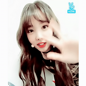 171030 컴백 30분 전👆 V LIVE 나연 움짤 - 5p
