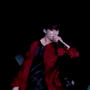 190505 speak yourself concert fake love - cr. sbs news