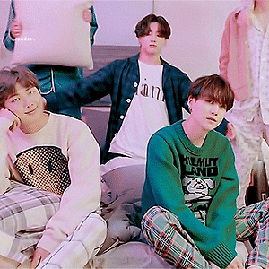 BTS (방탄소년단) ‘Life Goes On’ Official MV : on my pillow