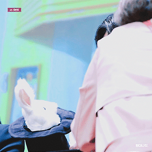 190425 BTS 신촌 팬사인회 정국 오늘 상 많이 받았어요 4k - cr. DHS