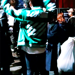 151113 Behind The Show