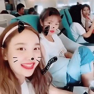 180726 트와이스타그램 나연 움짤 - 2p
