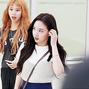 180627 GMP 입국 나연 움짤 (cr.퓨리) - 4p