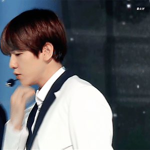 [GIF] 181111 인기가요 백현 BAEKHYUN