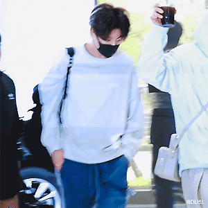 190405 김공 출국