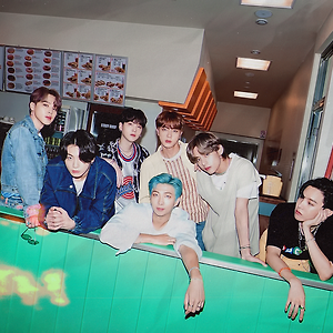 방탄소년단 BTS Dynamite Group Teaser Photo 2