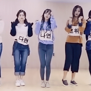 171104 LIKEY DANCE VIDEO 나연 움짤 - 3p