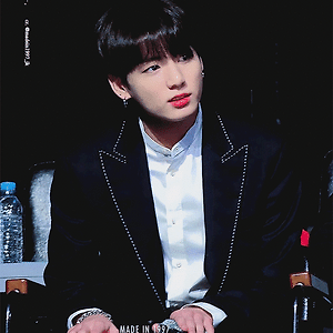 190105 GDA 골든디스크 방탄소년단 정국 - 하루도 그대를 사랑하지 않은 적이 없었다 (JUNGKOOK REACTION TO 임창정) - cr. MADE IN 1997