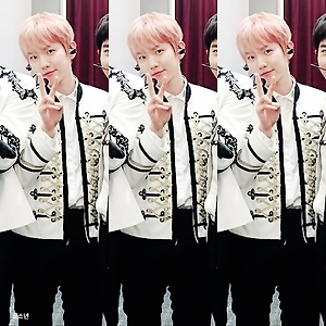 [EDIT] 엑소 공식 트위터 패럴림픽을 응원합니다! 백현 BAEKHYUN