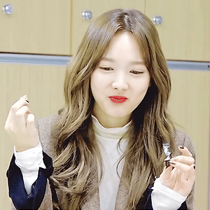 171114 K-RUSH 예고 나연 움짤 - 1p