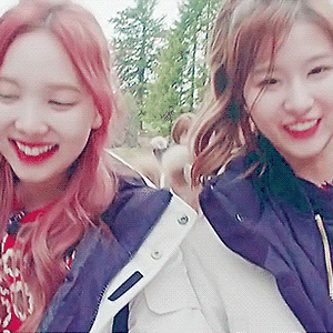 170705 TWICE TV5 -TWICE in SWITZERLAND- EP.20 나연 움짤 - 5p