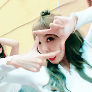 171028 "LIKEY" M/V TEASER 나연 움짤 - 1p