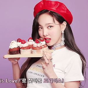 180409 What is Love? JACKET BEHIND A 나연 움짤 - 12p