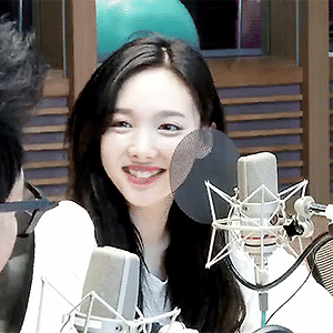 180411 두시의 데이트 나연 움짤 - 6p