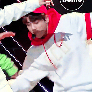 [BANGTAN BOMB] BTS '고민보다 GO' stage with ARMY~perfect voice~ - BTS (방탄소년단)