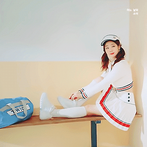 180223 BRAND NEW GIRL M/V
