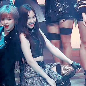 151022 엠카운트다운 OOH-AHH하게 직캠 나연 움짤 - 11p
