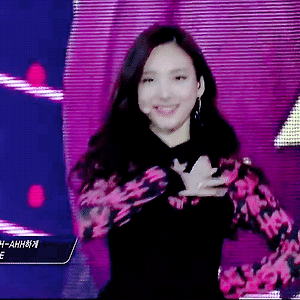 151117 더쇼 OOH-AHH하게 나연 움짤 - 2p