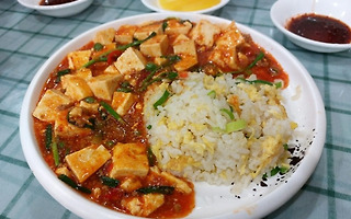 '소스'라치게<br>놀라운 맛 원할 때<br>SOS