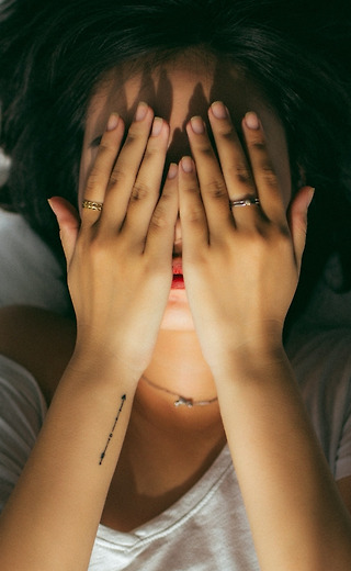 잠든 남편을 보다<br>울었다<br>