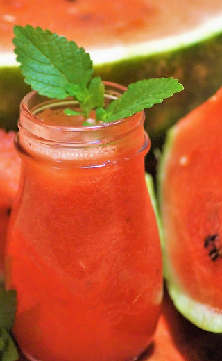 수박 한 덩이에<br>담긴 그때 그 여름<br>