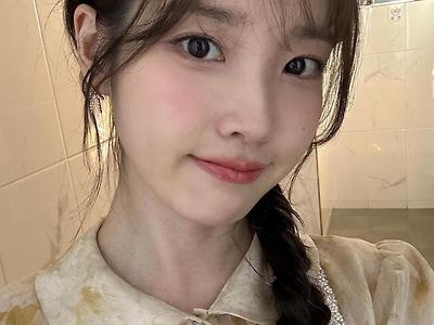 오늘자 아이유 셀카 인스타그램