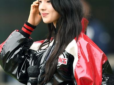 어제 KBO 준플레이오프 2차전' LG-KT전에서 애국가 제창한 규빈.jpg