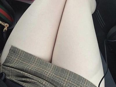 일본의 유명한 허벅지 짤의 비밀.jpg