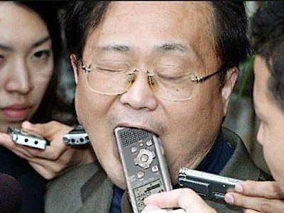 진정한 밀착취재