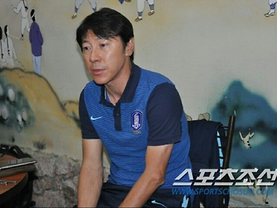 무려 5년전에 지금 센터백 라인을 구축해내신분 썰