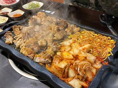 9,900원 백령도 삼겹살